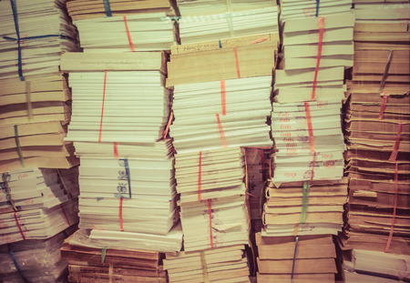 Stack of old documents, (c)gow27 / 123RF.com